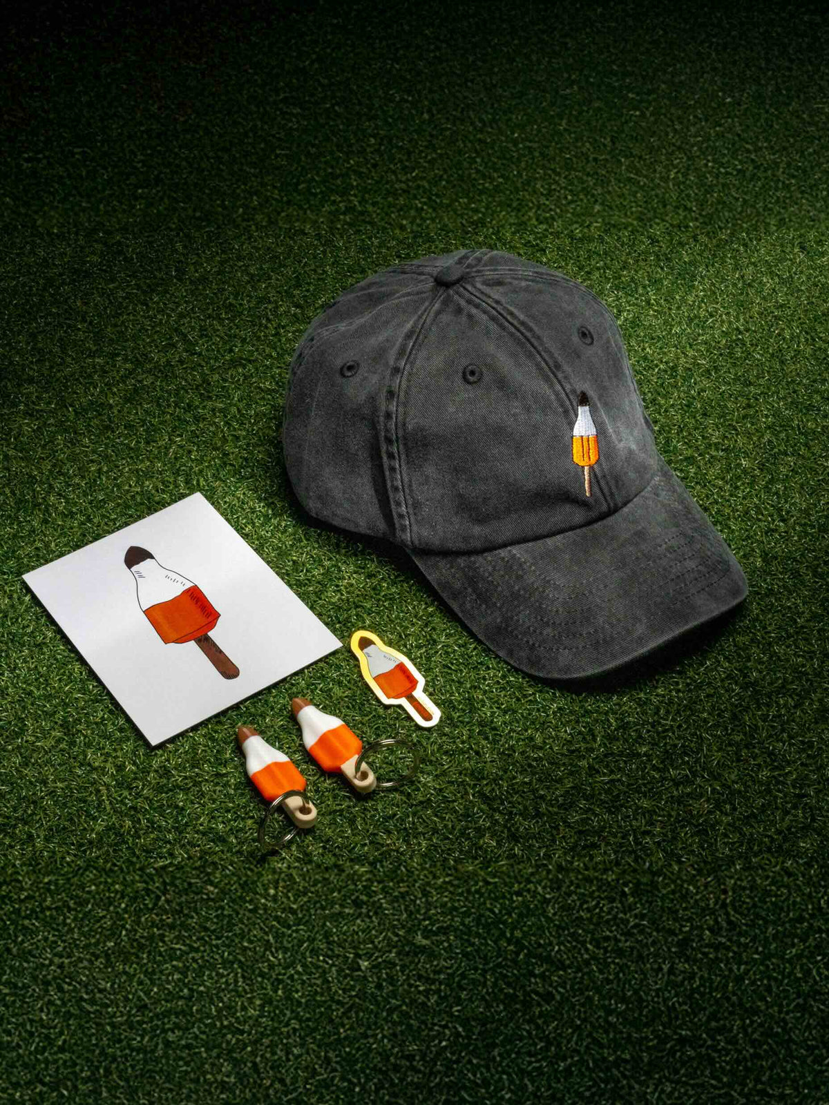 Mooi Studio Gori Cap Raketenglace Schluesselanhänger Set