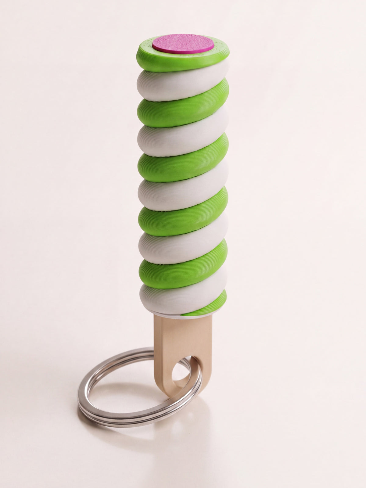 Twister Schlüsselanhänger stehend mit Metallring